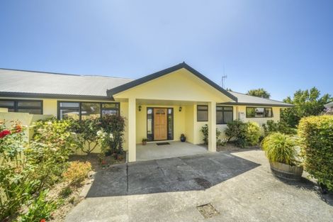 Photo of property in 12 Austin Place, Awapuni, Palmerston North, 4412