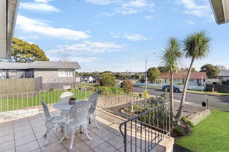 Photo of property in 3 Mack Place, Red Hill, Papakura, 2110