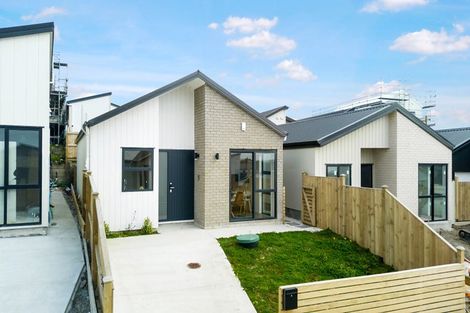 Photo of property in 7 Horokaka Street, Massey, Auckland, 0614