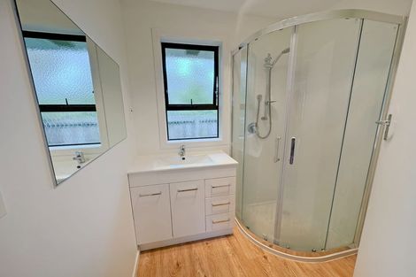 Photo of property in 16 Manor Place, Bryndwr, Christchurch, 8053