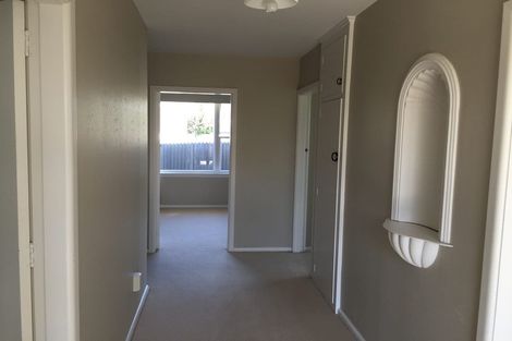Photo of property in 87 Memorial Avenue, Ilam, Christchurch, 8053