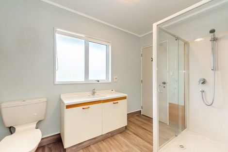 Photo of property in 26 Awanui Drive, Waikanae, 5036