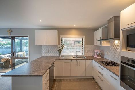 Photo of property in 12 College Drive, Paraparaumu, 5032