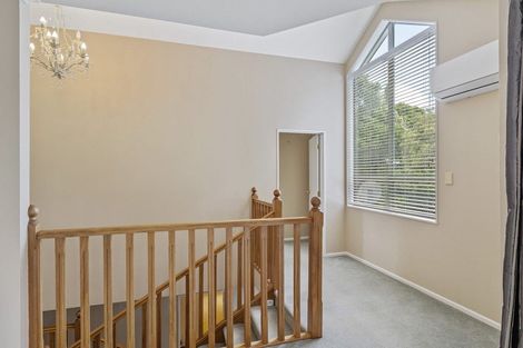 Photo of property in 8a Williams Terrace, Fitzherbert, Palmerston North, 4410