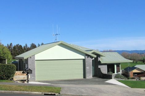 Photo of property in 44 Greenfield Drive, Western Heights, Hamilton, 3200