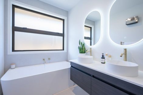 Photo of property in 63 Les Wakefield Road, Mapua, 7005