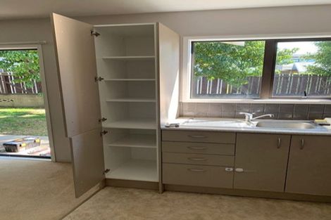 Photo of property in 32 Sycamore Drive, Sunnynook, Auckland, 0620