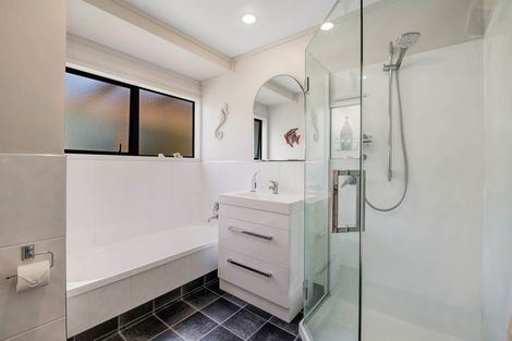 Photo of property in 7 Kahurangi Place, Snells Beach, 0920