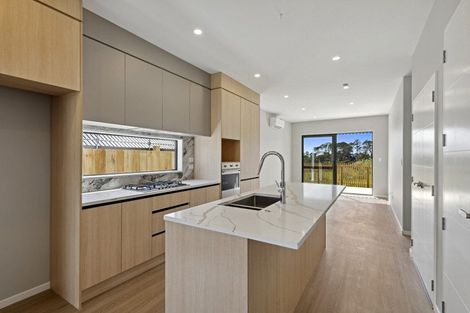 Photo of property in 15 Puhikawa Street, Massey, 0614