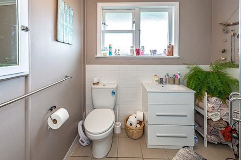 Photo of property in 51 Kowhai Street, Castlecliff, Whanganui, 4501