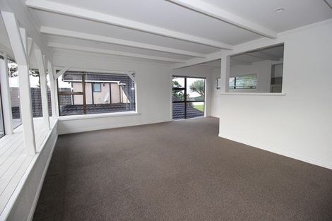 Photo of property in 11 Noel Avenue, Orewa, 0931