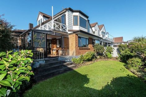 Photo of property in 2/3 Te Akau Crescent, Bucklands Beach, Auckland, 2012