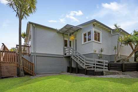 Photo of property in 70 Park Road, Glenfield, Auckland, 0629