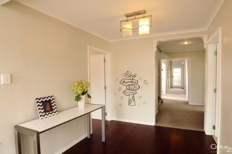 Photo of property in 7 Whites Line West, Woburn, Lower Hutt, 5010