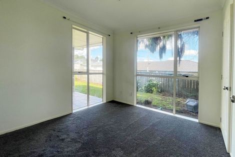 Photo of property in 13 View Road, Papakura, 2110