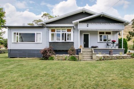 Photo of property in 1720 Waimarama Road, Waimarama, Havelock North, 4294