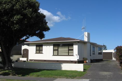 Photo of property in 66 Manuka Street, Castlecliff, Whanganui, 4501