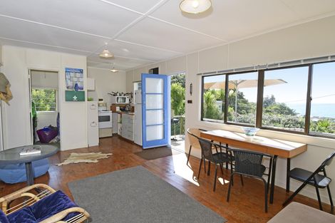 Photo of property in 8 Spray Crescent, Leigh, 0985