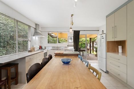 Photo of property in 104 Beverley Terrace, Whangamata, 3620