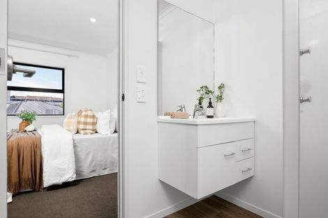 Photo of property in 2/19 Dowding Street, Melville, Hamilton, 3206