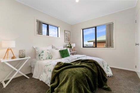 Photo of property in 21a Nirmal Place, Sunnyvale, Auckland, 0612