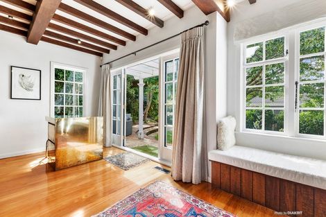 Photo of property in 100 Glenmore Street, Northland, Wellington, 6012