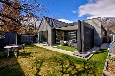 Photo of property in 11 Red Cottage Drive, Lake Hayes, Queenstown, 9304
