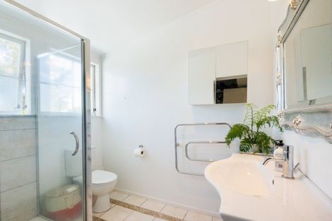 Photo of property in 15 Trent Avenue, Hokowhitu, Palmerston North, 4410