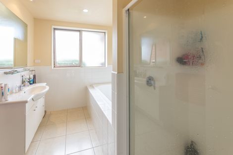 Photo of property in 18 Wayside Avenue, Burnside, Christchurch, 8053