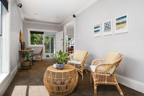 Photo of property in 11 Haronga Road, Inner Kaiti, Gisborne, 4010