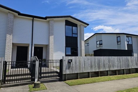 Photo of property in 25 Discovery Place, Marfell, New Plymouth, 4310