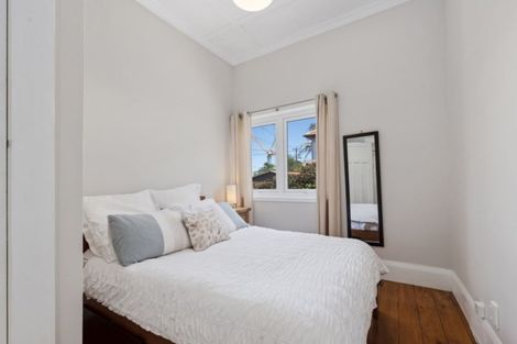 Photo of property in 12 Ngataringa Road, Devonport, Auckland, 0624