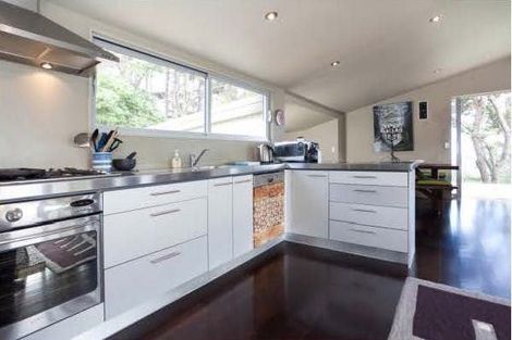 Photo of property in 134 Lone Kauri Road, Karekare, New Lynn, 0772
