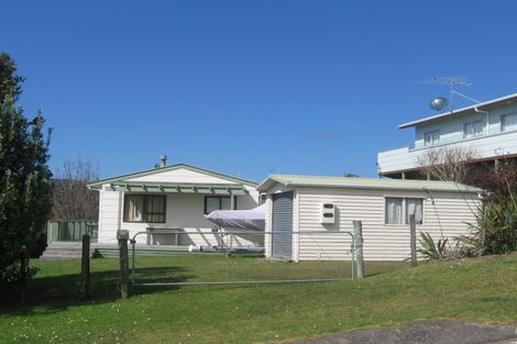 Photo of property in 17 Gray Avenue, Kuaotunu West, Whitianga, 3592