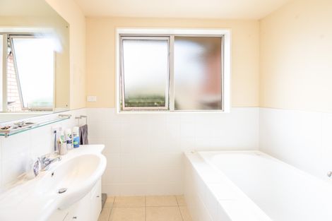 Photo of property in 18 Wayside Avenue, Burnside, Christchurch, 8053