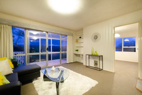 Photo of property in 4 Mcentee Road, Waitakere, Auckland, 0816
