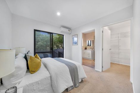 Photo of property in 29 Midhurst Avenue, Henderson, Auckland, 0612