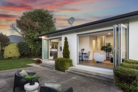Photo of property in 1/54 Garreg Road, Bryndwr, Christchurch, 8052