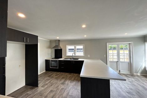 Photo of property in 14 Peel Place, Wainuiomata, Lower Hutt, 5014