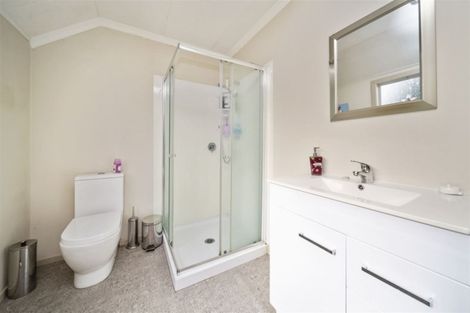 Photo of property in 26 Regan Street, Stratford, 4332