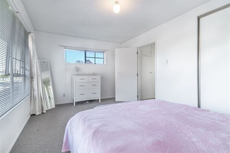 Photo of property in 7 Apsley Drive, Russley, Christchurch, 8042