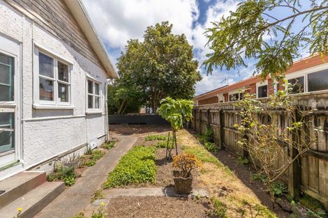 Photo of property in 9a Normanby Street, Fitzroy, New Plymouth, 4312