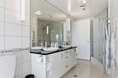 Photo of property in 1/6d Durham Street, Tauranga, 3110