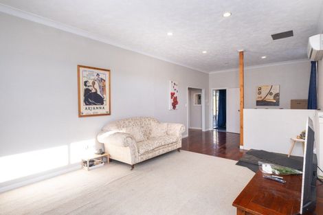 Photo of property in 84 Vigor Brown Street, Napier South, Napier, 4110