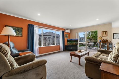 Photo of property in 70 Tuihana Drive, Papamoa Beach, Papamoa, 3118
