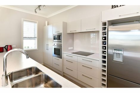 Photo of property in 64 Eaves Bush Parade, Orewa, 0931