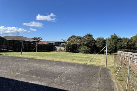 Photo of property in 4317 Great North Road, Glendene, Auckland, 0602