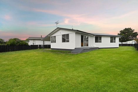 Photo of property in 17 Enfield Street, Nawton, Hamilton, 3200