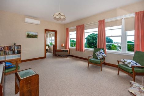 Photo of property in 57 Saint Andrews Hill Road, Mount Pleasant, Christchurch, 8081