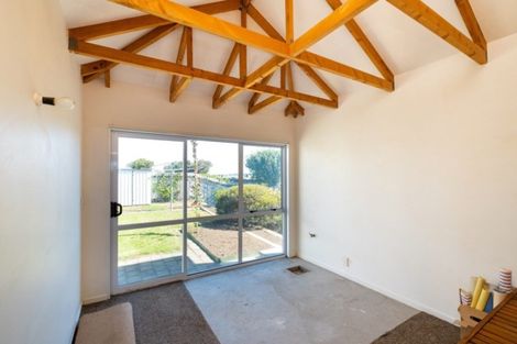 Photo of property in 99 The Esplanade, Westshore, Napier, 4110